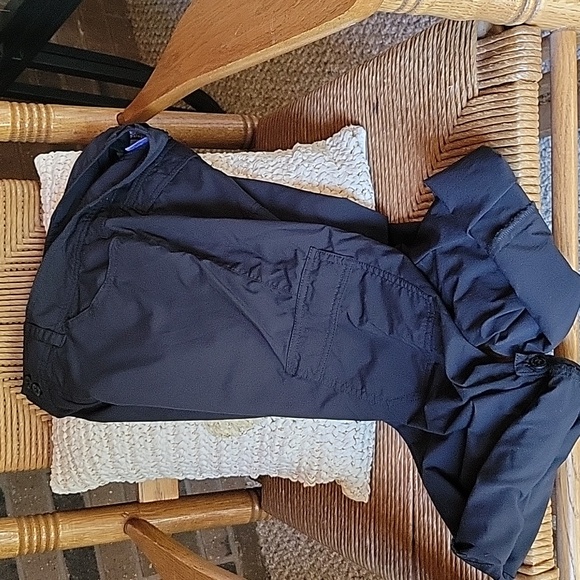 Patagonia black convertible pants, size 2 - Picture 9 of 10